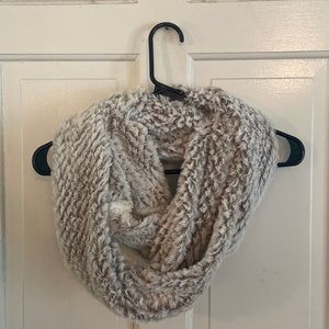 Polyester infinity scarf